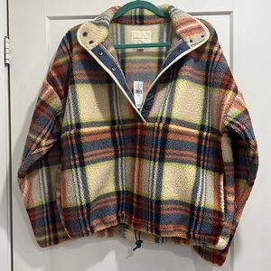 NWT | American Eagle Shacket/Sweater | Women’s Large | Cozy Plaid Print